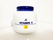 Kem dưỡng body Vitamin E Aron Thái Lan 200g